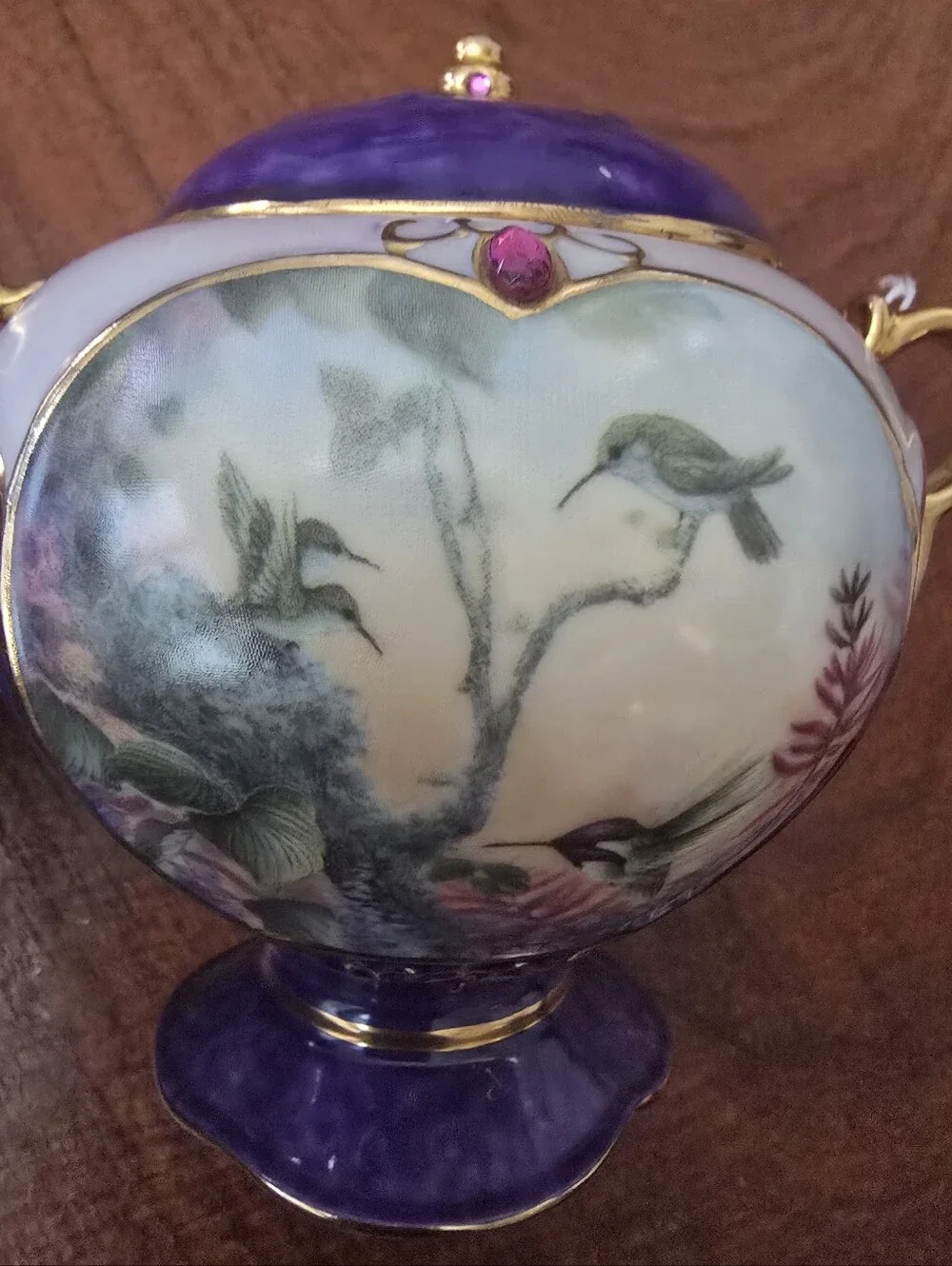 N°1532A RARE Ardleigh Elliott Nature Jeweled Treasures porcelain Music Box.2000